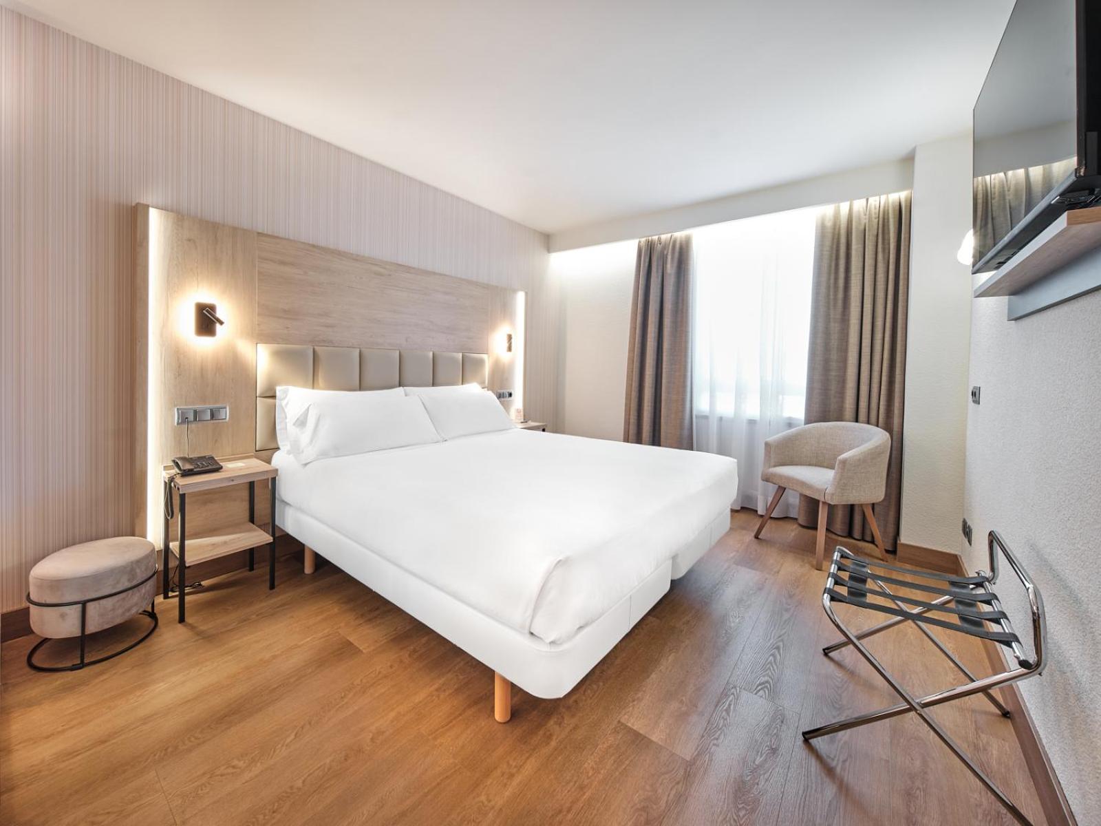 Albret 4* Pamplona
